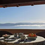 Navis With Two Separate And An Infinity Pool With Sea View *