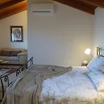 Navis With Two Separate And An Infinity Pool With Sea View Vila *