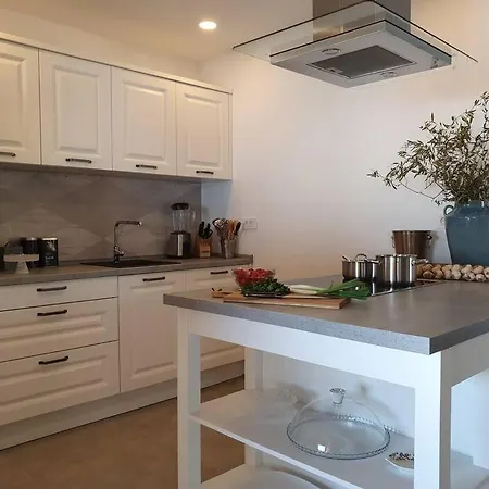 ヴィラ Villa Navis With Infinity Pool And Sea View