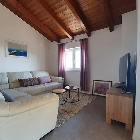 Villa Navis With Two Separate And An Infinity Pool With Sea View *
