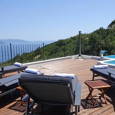 Navis With Two Separate And An Infinity Pool With Sea View Villa Plomin