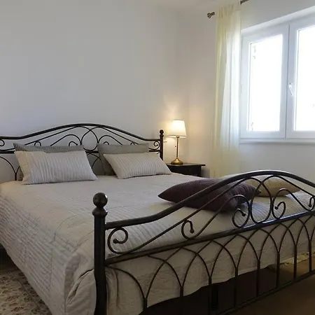 Villa Navis With Two Separate And An Infinity Pool With Sea View Plomin